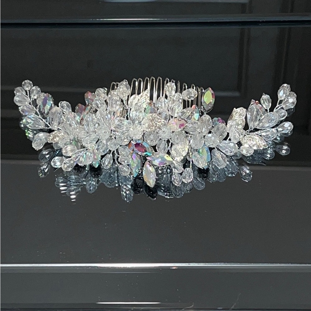 Crystal Leaf  8” Bridal Hair Comb - Picture 3 of 4